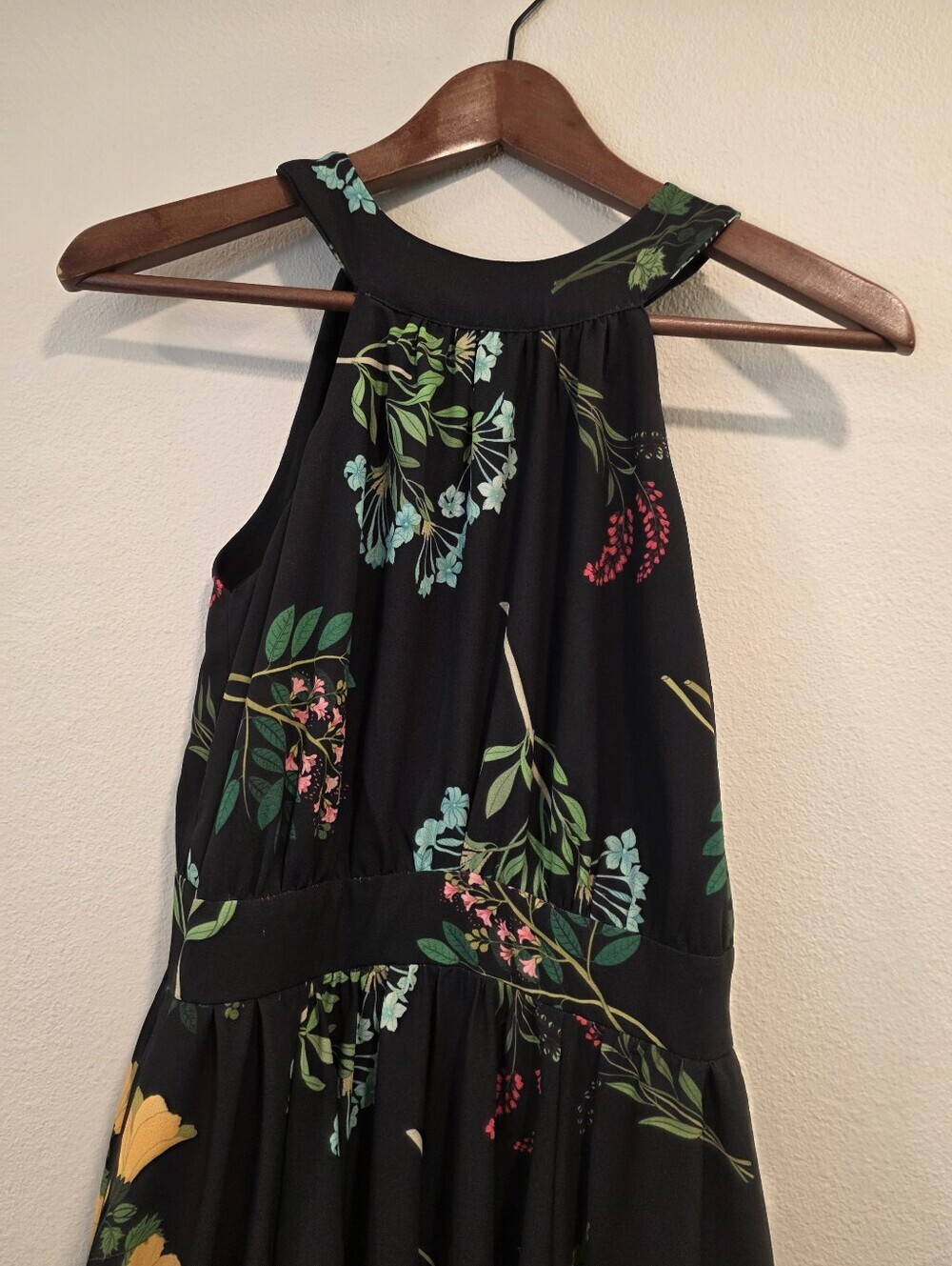 Laura Byrnes x Hope Morrison Black Floral Midi Halter Dress - Picture 3 of 6